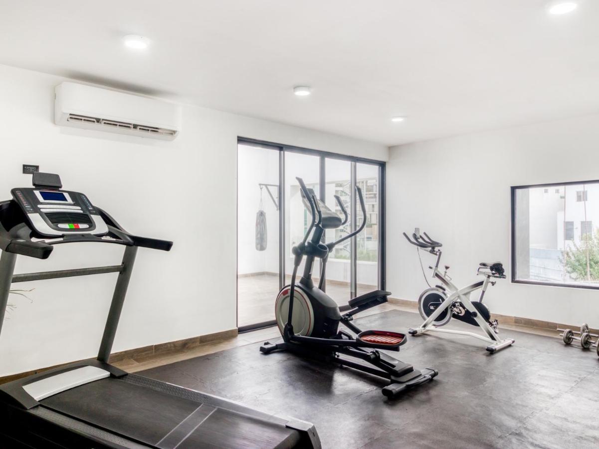 Vn Hotel Монтеррей Экстерьер фото